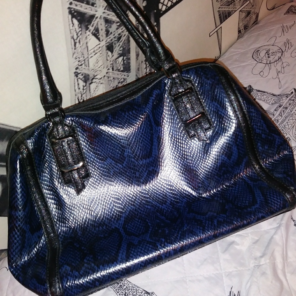 Purse - Picture 3 of 5